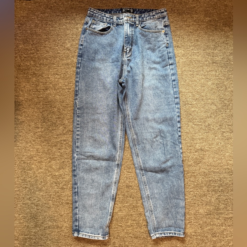 PrettyLittleThing Mom Style Denim Jeans